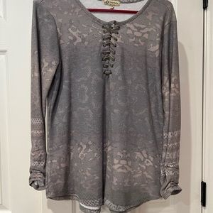 Democracy camouflage knit top size Medium